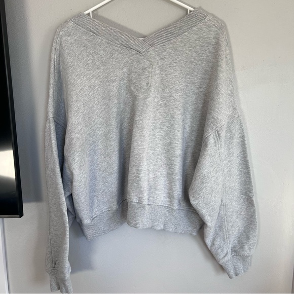 Aerie V Neck Sweatshirt Gray Crop Off The Shoulder M Oversized - Picture 4 of 4